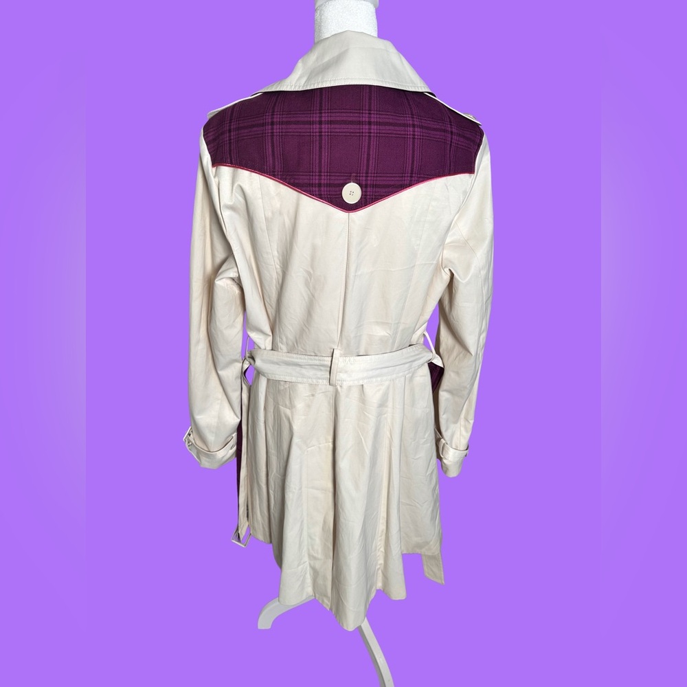 Green With Envy Stylish Cream and Burgundy Trench Coat with Reversible Belt - Picture 5 of 10